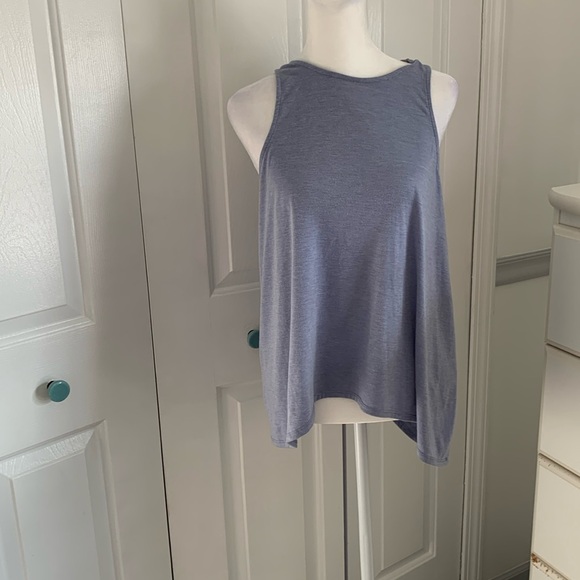 Yogalicious Tops - Never worn Yogalicious cross back workout tank size Large.